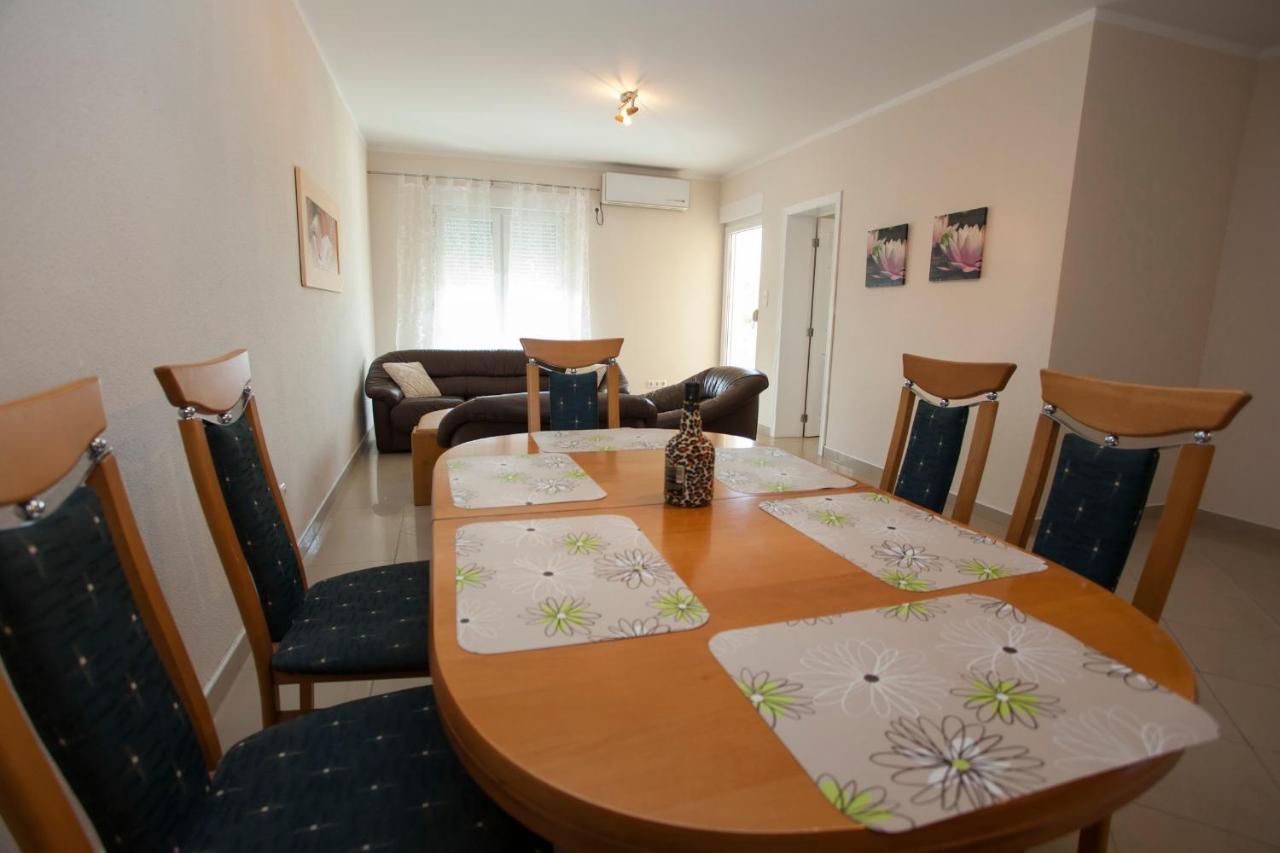 Apartments Damjanovic Makarska Exterior foto