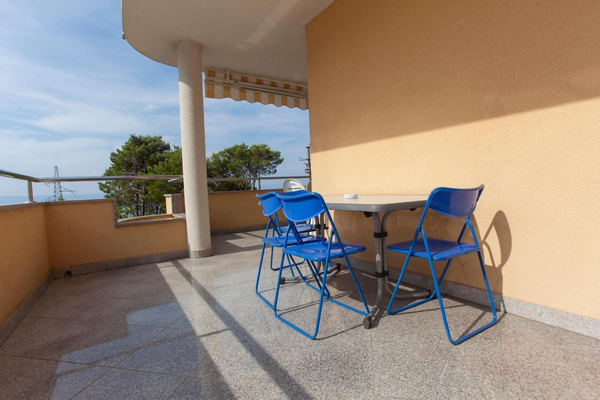 Apartments Damjanovic Makarska Habitación foto